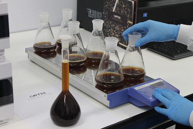 環(huán)保無毒辛酸亞錫/t-9，適用于醫(yī)療、食品級聚氨酯材料的生產(chǎn)